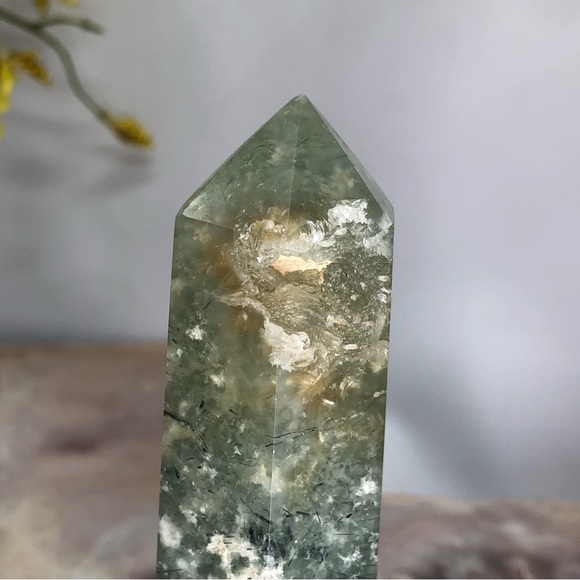 Prehnite with Epidote Tower - Picture 6 of 6